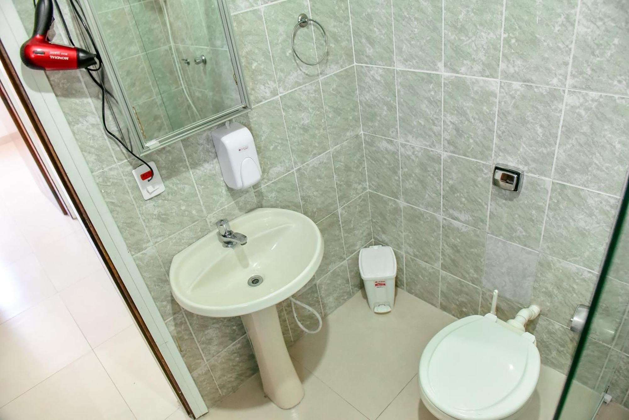 Chalés por temporada no Villagio Santa Mônica, em Caraguatatuba Quarto foto